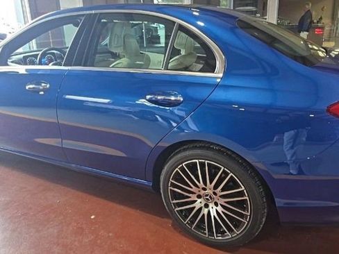 Used 2023 Mercedes-Benz C 300 Sedan image 4