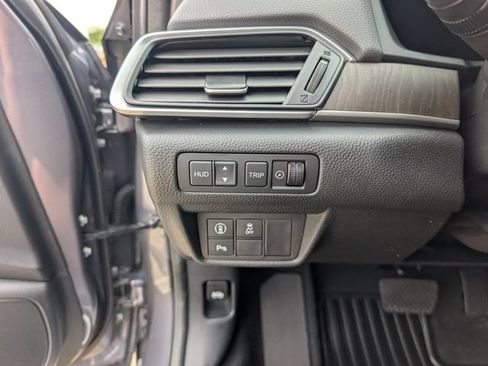 Used 2021 Honda Accord Touring image 9