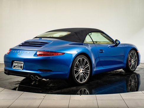 Used 2015 Porsche 911 Carrera S image 9