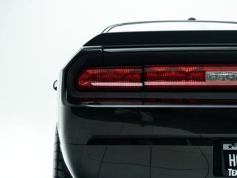 Used 2010 Dodge Challenger SRT8 w/ SRT Option Group II RWD image 18