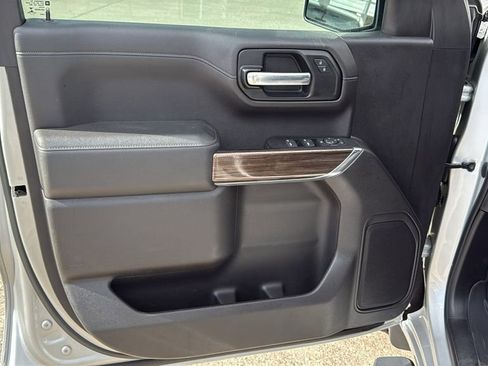 Used 2019 Chevrolet Silverado 1500 LT w/ Texas Edition image 5