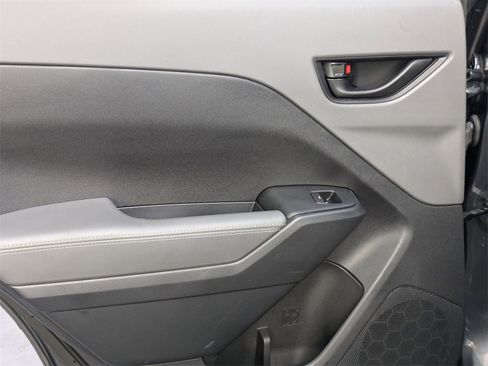 Used 2024 Subaru Crosstrek 2.0i Premium image 25