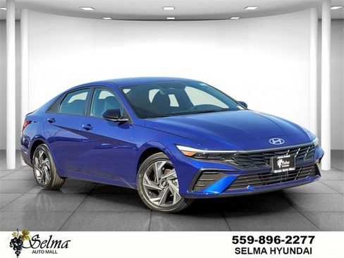 New 2025 Hyundai Elantra SEL image 1