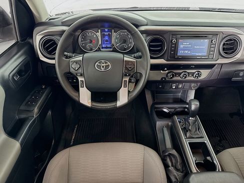 Used 2018 Toyota Tacoma SR5 image 22