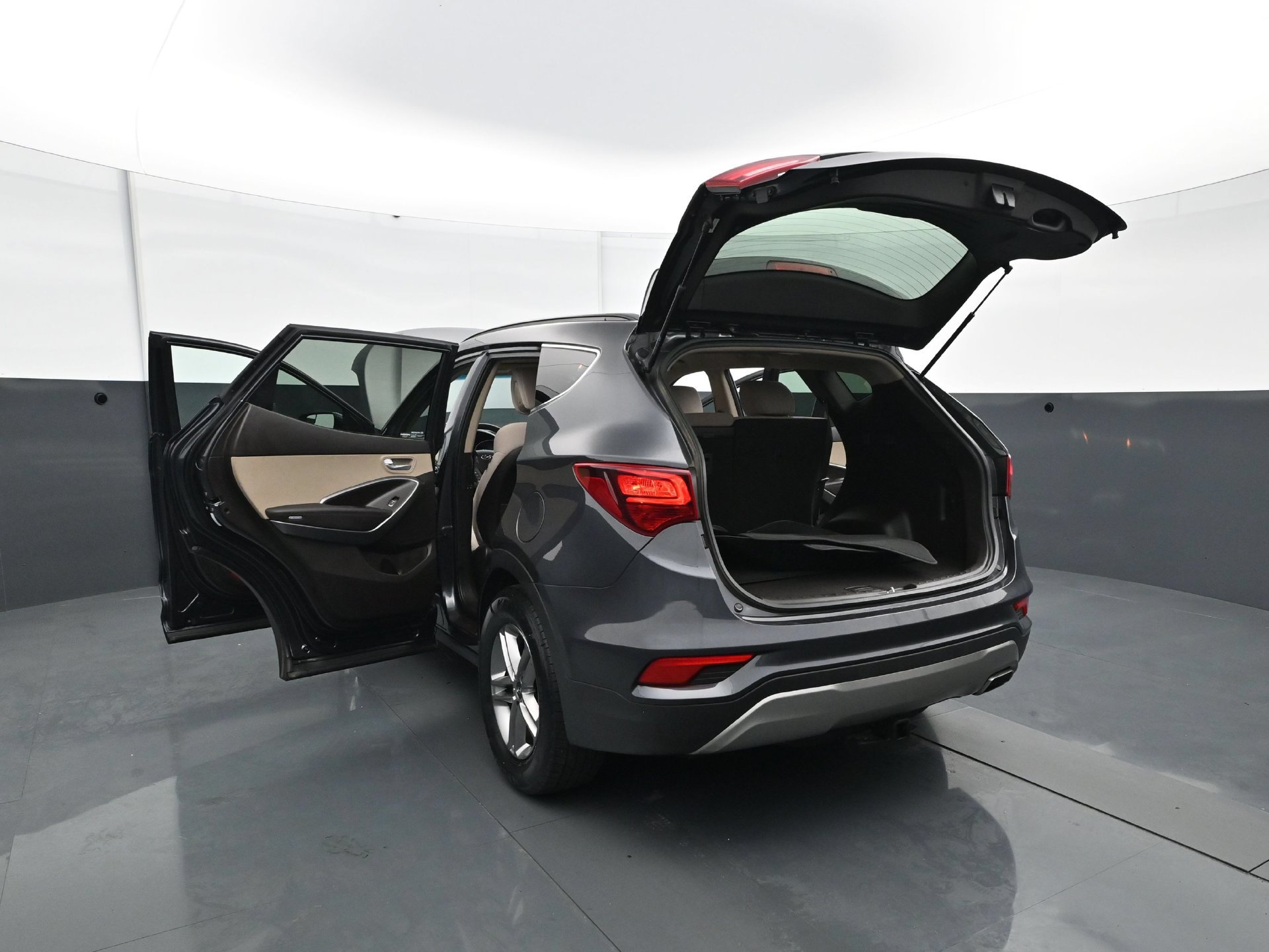 Used 2018 Hyundai Santa Fe Sport w/ 2.4L Value Package 02 FWD image 32