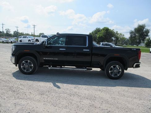 New 2026 GMC Sierra 2500 SLT w/ SLT Premium Package AWD/4WD image 9