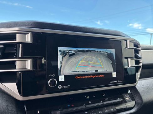 Used 2022 Toyota Tundra SR5 AWD/4WD image 20