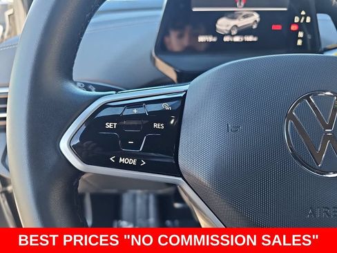 Used 2023 Volkswagen ID.4 Pro AWD/4WD image 16