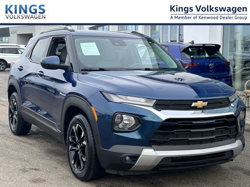 Used 2021 Chevrolet TrailBlazer LT w/ Convenience Package image 1