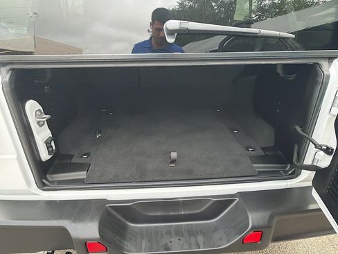 Used 2025 Jeep Wrangler Sahara w/ Safety Group image 26