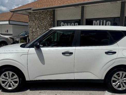 Used 2020 Kia Soul LX FWD image 8