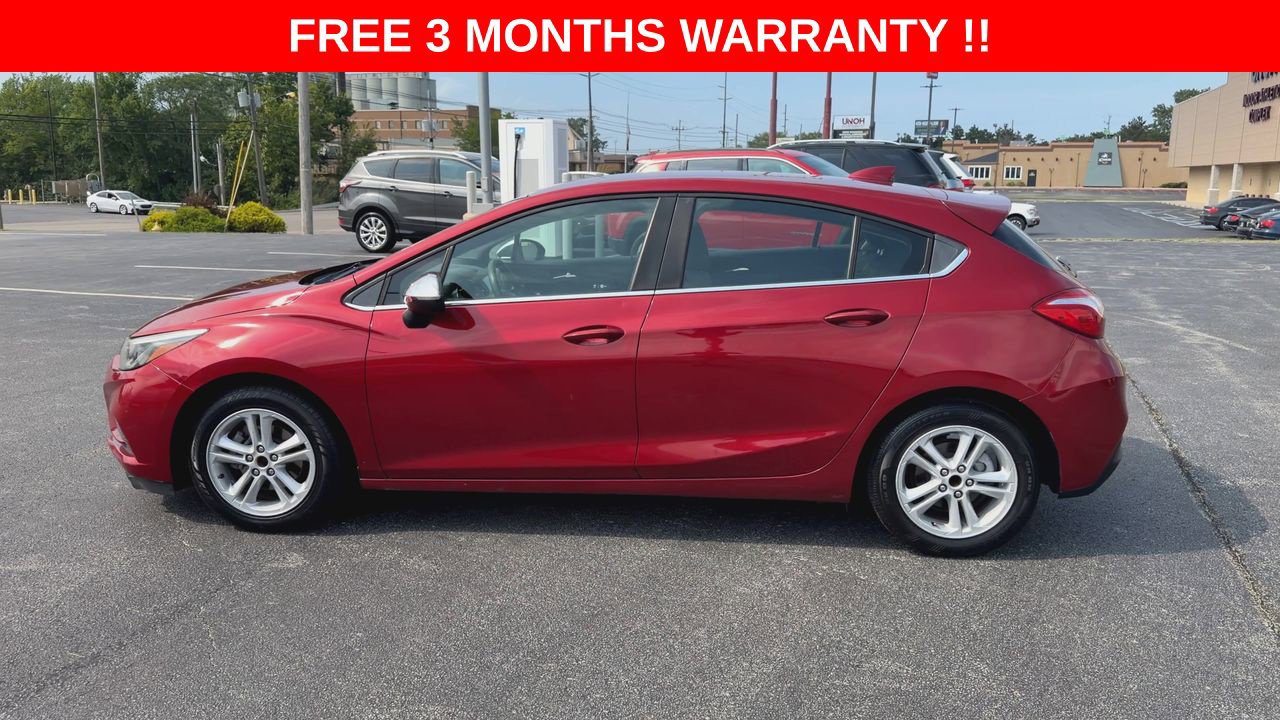 Used 2017 Chevrolet Cruze LT FWD image 5