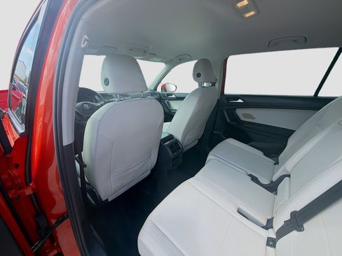 Used 2019 Volkswagen Tiguan SE image 22