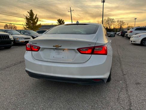 Used 2016 Chevrolet Malibu LT image 18