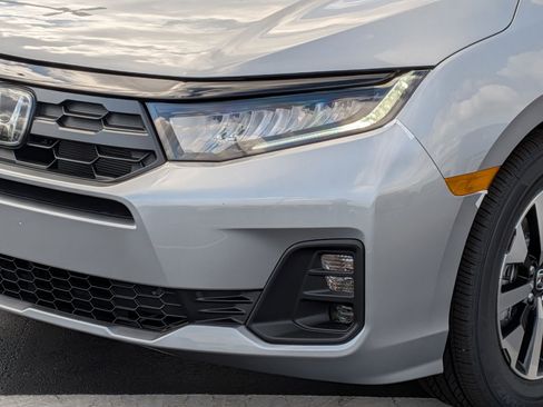 New 2026 Honda Odyssey EX-L image 9