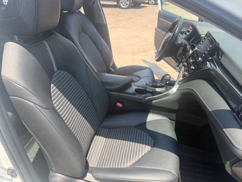 Used 2023 Toyota Camry SE FWD image 19