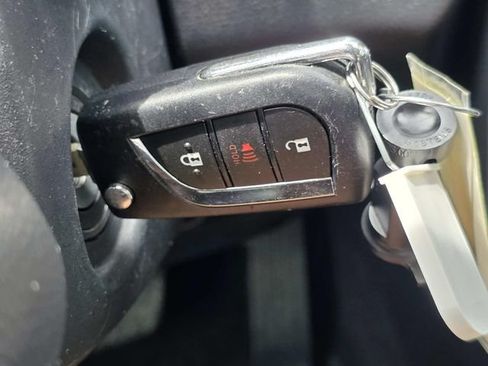 Used 2024 Toyota RAV4 LE AWD/4WD image 22