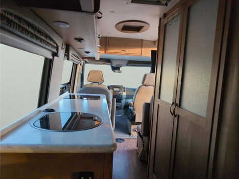 Used 2016 Mercedes-Benz Sprinter 3500 image 30