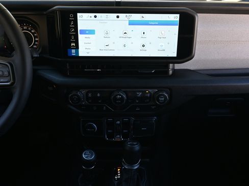 Used 2024 Jeep Wrangler Sport S image 24