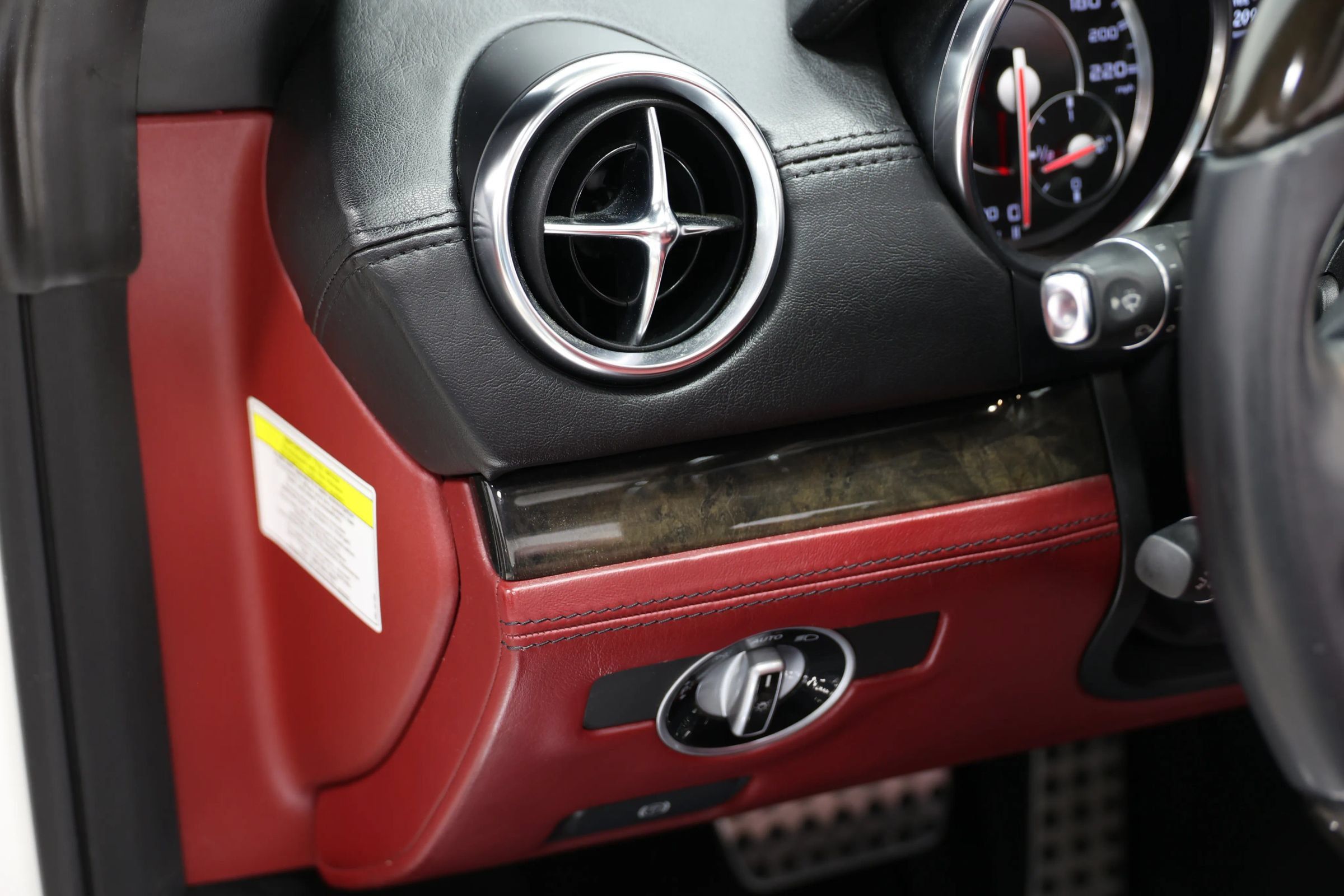 Used 2013 Mercedes-Benz SL 65 AMG image 21