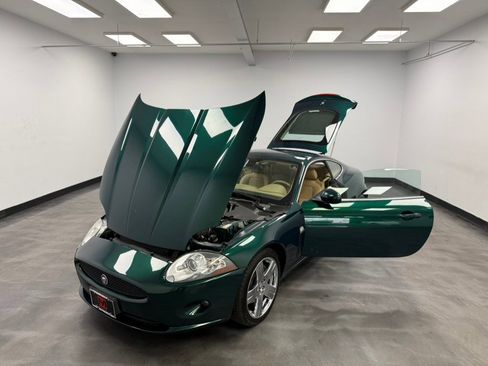 Used 2008 Jaguar XK Coupe RWD image 34