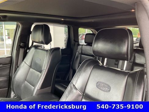 Used 2019 Jeep Grand Cherokee Overland AWD/4WD image 31