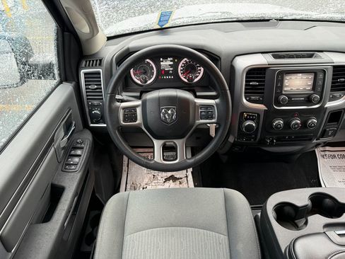 Used 2023 RAM 1500 Classic SLT w/ Protection Group AWD/4WD image 9