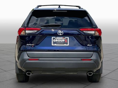 Used 2024 Toyota RAV4 XLE Premium FWD image 5