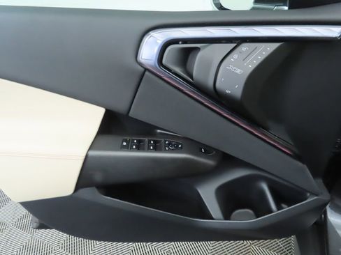 Used 2025 BMW X3 xDrive30i w/ Premium Package image 25