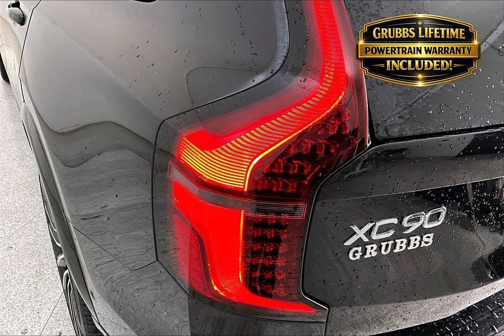 New 2026 Volvo XC90 T8 Plus w/ Protection Package Premier AWD/4WD image 38