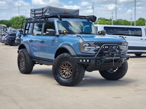 Used 2024 Ford Bronco Badlands image 2