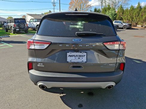 Used 2020 Ford Escape SE Sport image 6