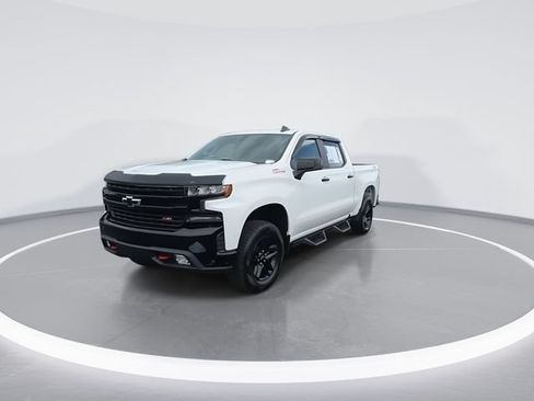 Used 2020 Chevrolet Silverado 1500 LT Trail Boss w/ Convenience Package AWD/4WD image 4