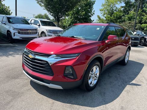 Used 2019 Chevrolet Blazer LT FWD image 3