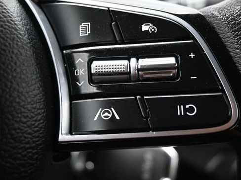 Used 2023 Kia Forte LXS w/ LXS Technology Package FWD image 19