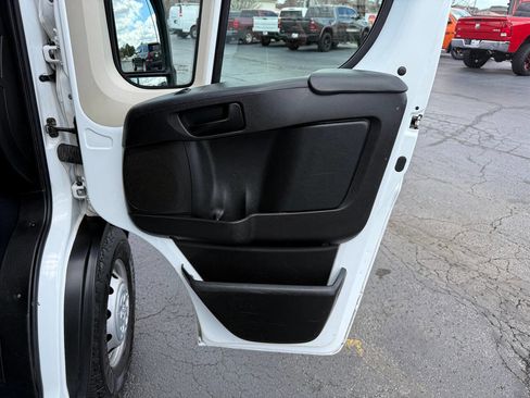 Used 2022 RAM ProMaster 2500 image 22
