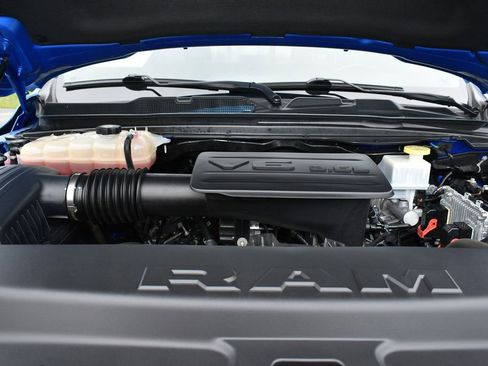 Used 2023 RAM 1500 Big Horn AWD/4WD image 32