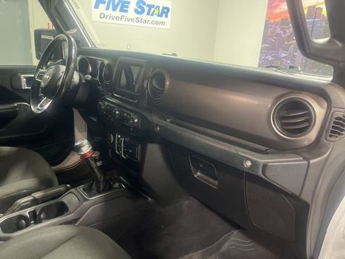 Used 2020 Jeep Gladiator Sport w/ Quick Order Package 23S image 25