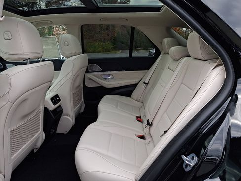 Certified 2026 Mercedes-Benz GLE 450 4MATIC image 6