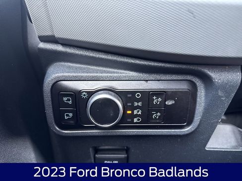 Used 2023 Ford Bronco Badlands AWD/4WD image 24