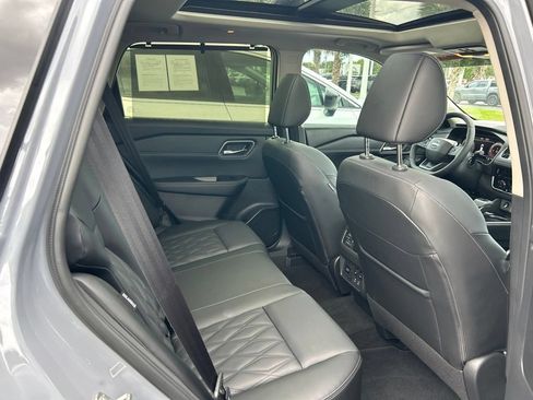 Certified 2026 Nissan Rogue Platinum w/ Platinum Premium Package AWD/4WD image 47