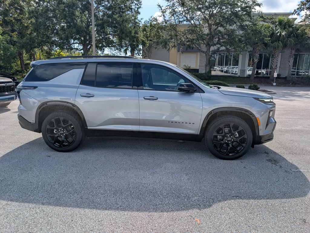 New 2026 Chevrolet Traverse RS FWD image 10