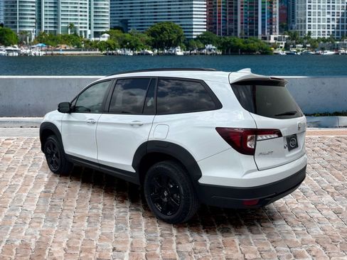 Used 2022 Honda Pilot TrailSport image 7