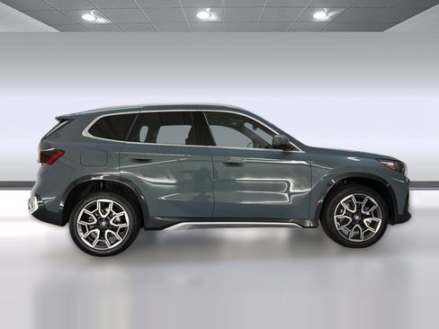 New 2026 BMW X1 xDrive28i w/ Technology Package image 7
