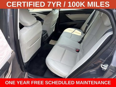 Used 2025 Toyota Camry XLE FWD image 16