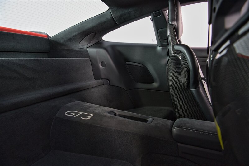 Used 2018 Porsche 911 GT3 w/ Sport Chrono Package RWD image 36