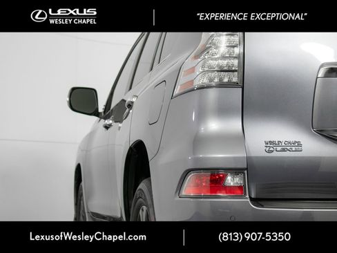Used 2023 Lexus GX 460 Premium w/ Premium Package AWD/4WD image 9