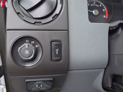 Used 2016 Ford F550 4x4 Regular Cab Super Duty image 14