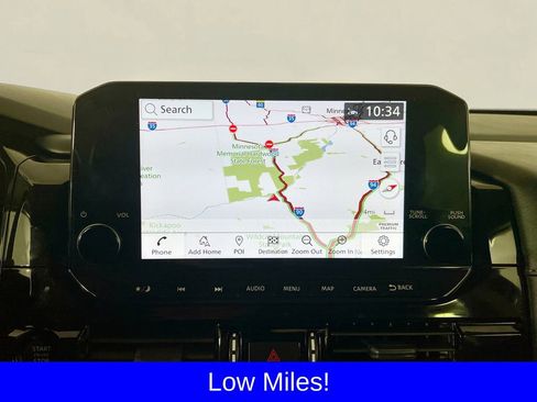 Used 2025 Nissan Pathfinder SL image 17