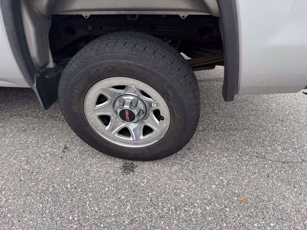 Used 2015 GMC Sierra 1500 2WD Regular Cab w/ Sierra Convenience Package image 8